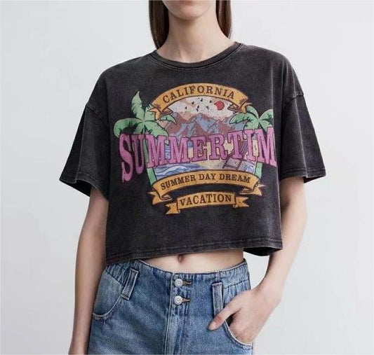 DANEA -  Graphic Crop Tee